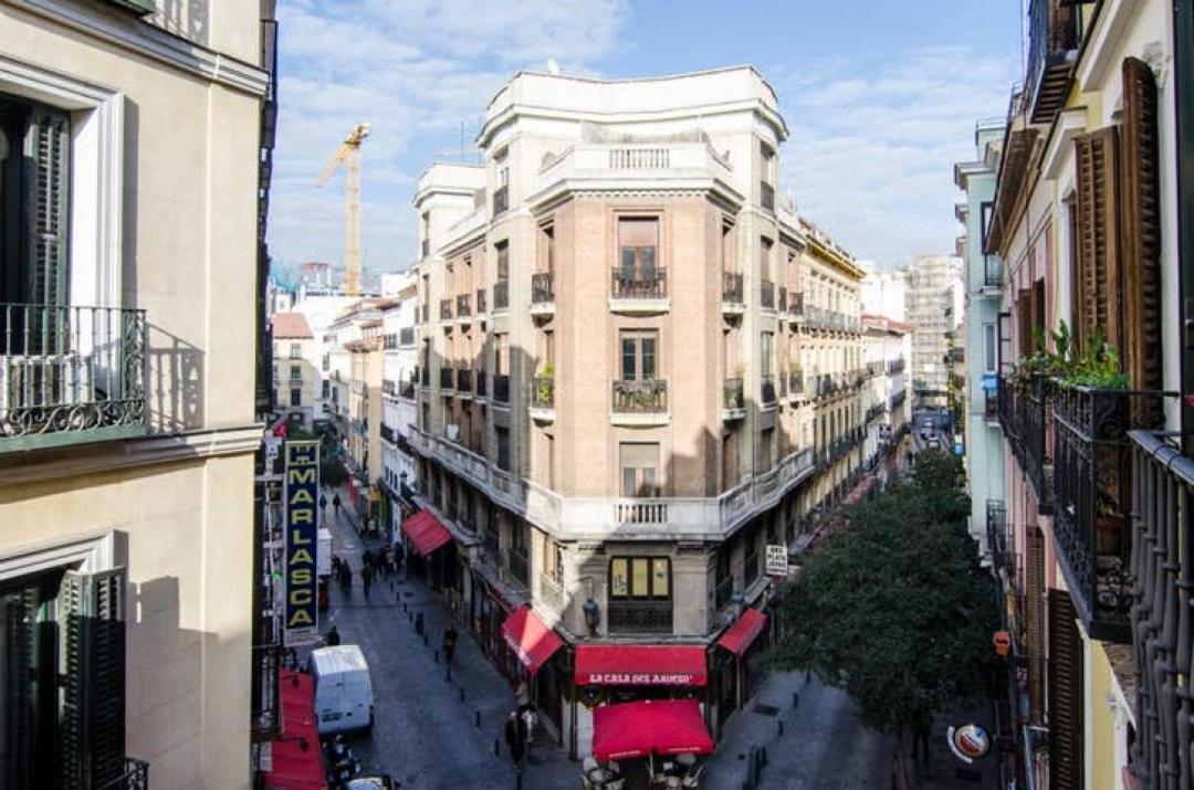 Cruz Apartment Madrid Exterior photo