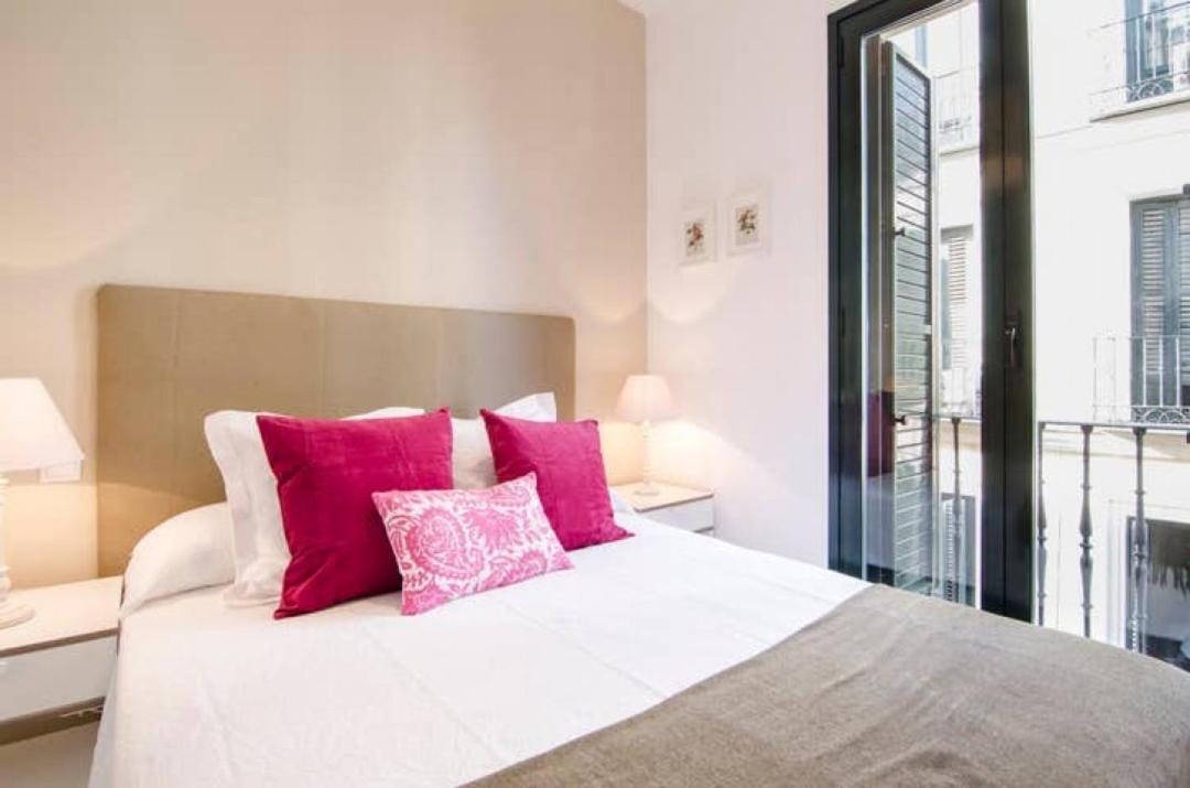 Cruz Apartment Madrid Exterior photo