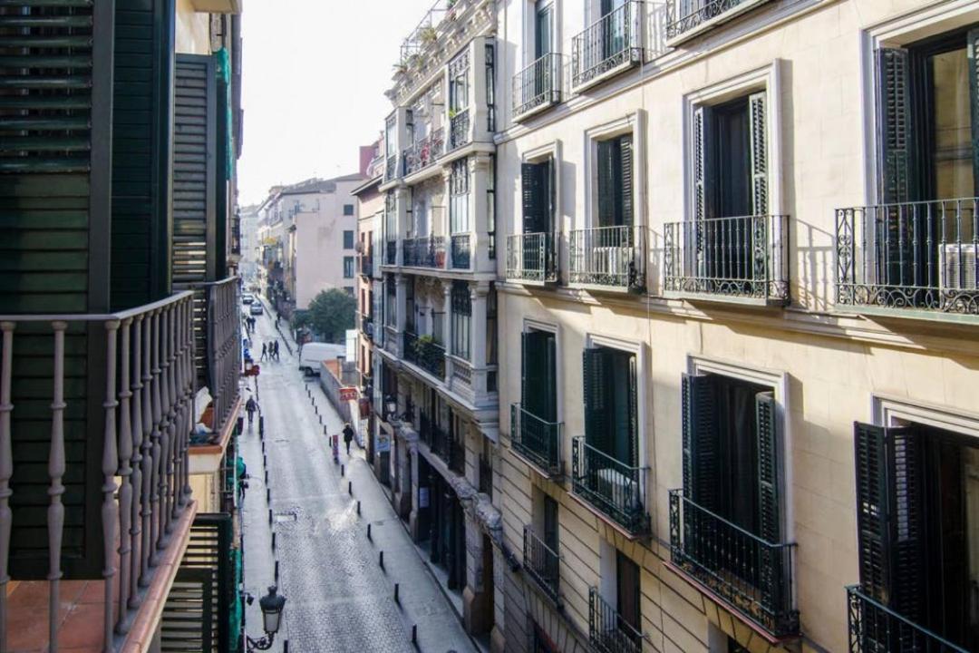 Cruz Apartment Madrid Exterior photo