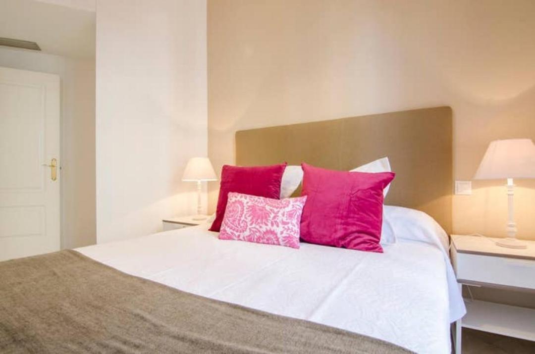 Cruz Apartment Madrid Exterior photo