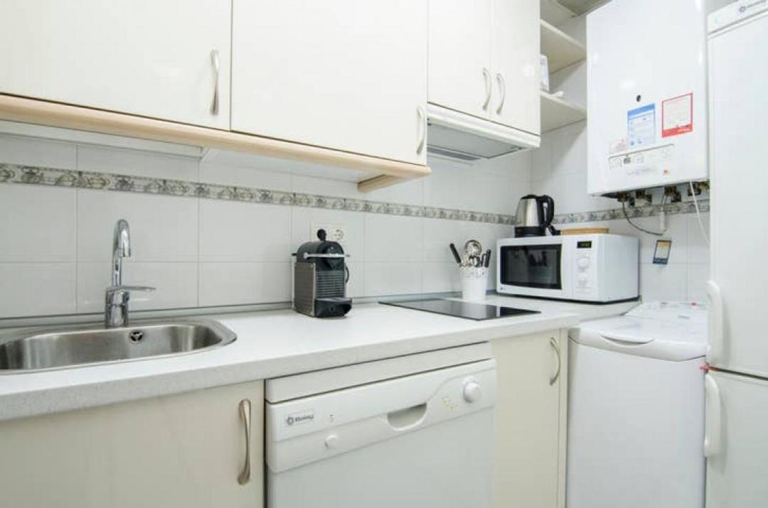 Cruz Apartment Madrid Exterior photo